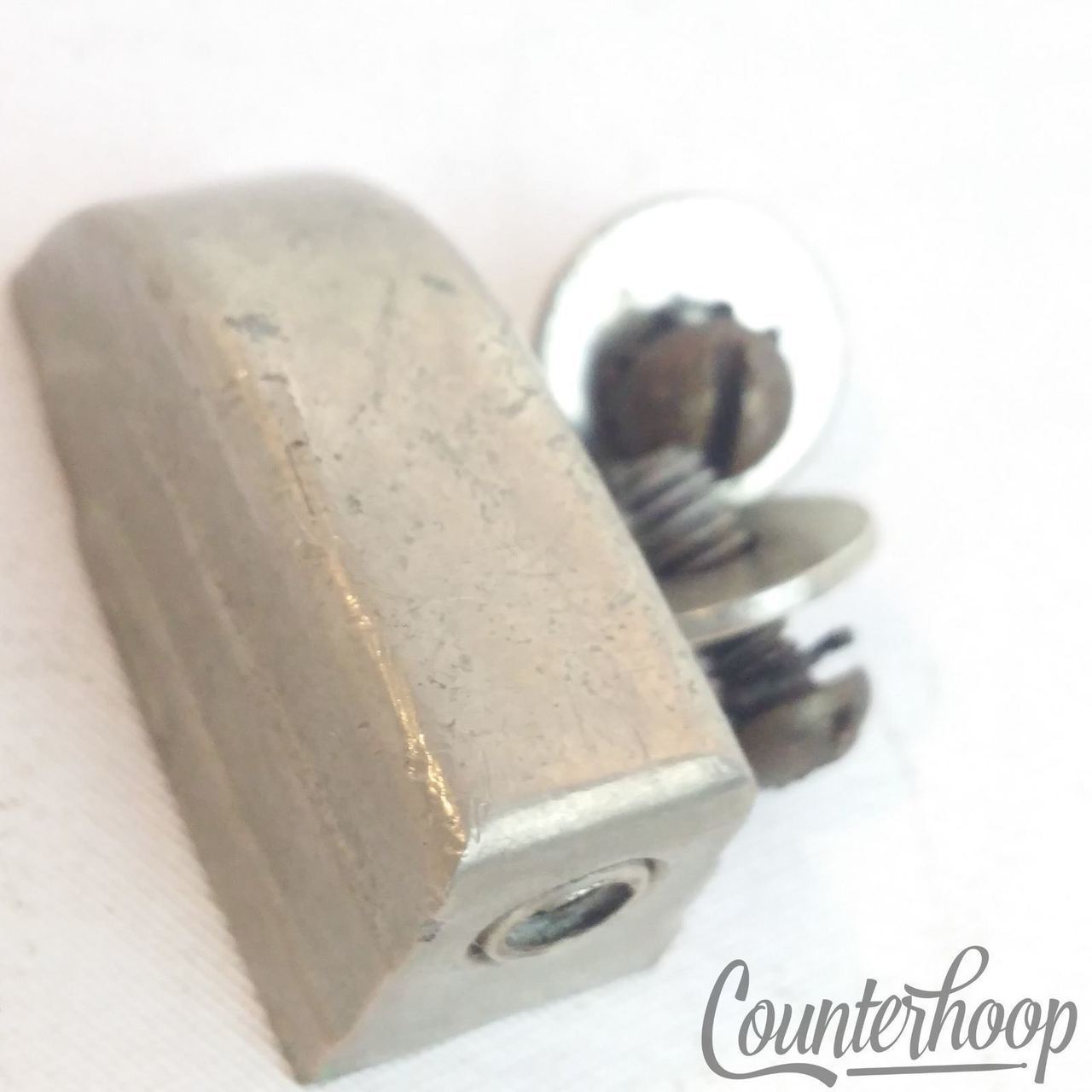 Leedy Beavertail Floor/Tom/Snare Drum Lug Nickel No-Tab Vintage 40s-50 USA Part — main photograph