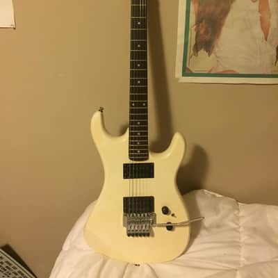 Kramer Striker 200st early 80's White image 1