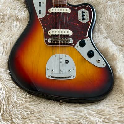 Fender Jaguar '66 Reissue MIJ Sunburst Electric Guitar image 3