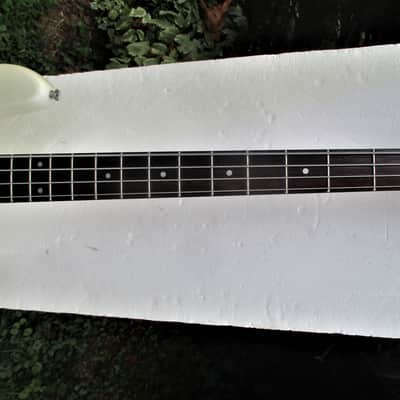 Dean Jammer III Bass Guitar,  1989,  Made In Korea,  34" Scale,  2 Pu's,   White Finish,  Gig Bag image 10