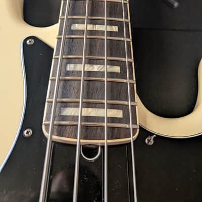 2013 Fender American Deluxe Active 4 String Jazz Bass Guitar White W/OHSC & Candy image 11