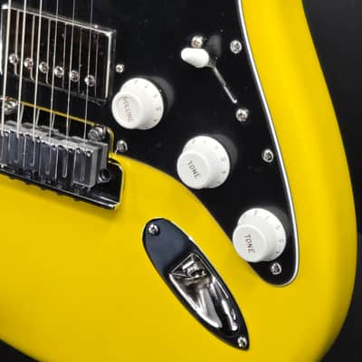 Fender 0179152713 Limited Edition Ultra II Stratocaster Electric Guitar, HSS,RM, Grafiti Yello image 4