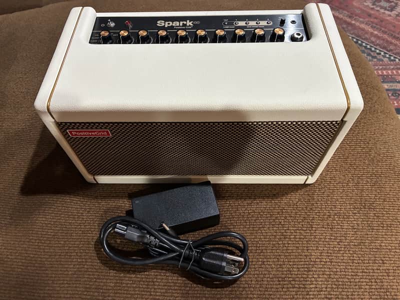 Positive Grid Spark 40 40-Watt 2x4" Modeling Guitar Combo 2021 - Pearl White