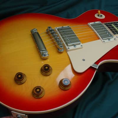 Gibson Les Paul Classic 1960 Heritage Cherry Sunburst 2003 + Original Case image 6
