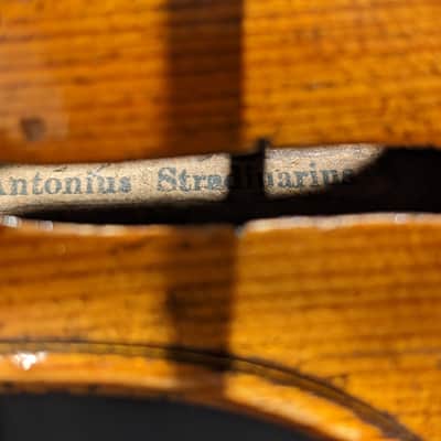 A beautiful Strad model violin from concert soloist estate image 13