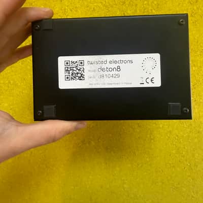 Twisted Electrons Deton8 2022 - Present - Black image 2