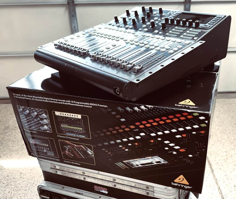 Behringer X32 PRODUCER-TP 40-Input 25-Bus Digital Mixing Console image 1