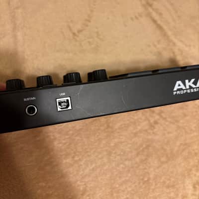 Akai MPK Mini MKIII 25-Key MIDI Controller 2020 - Present - Red with Black Keys image 3