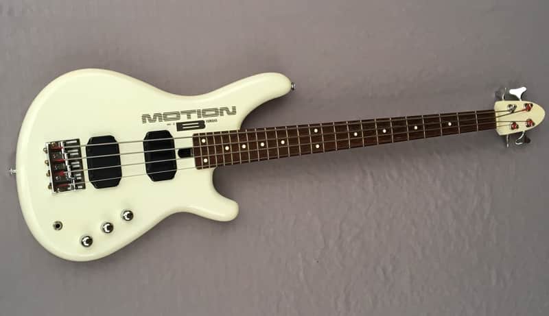 Yamaha Yamaha MB-II Motion B Bass In Pearl White Rare With Deluxe