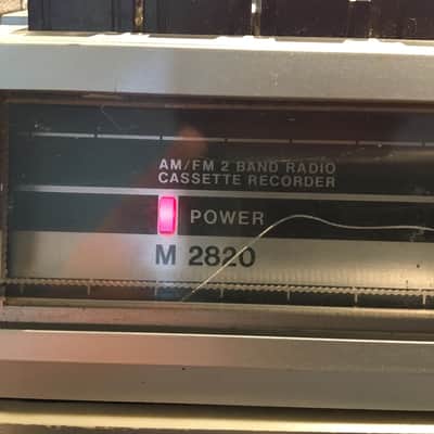 Sanyo M2820 Vintage Radio/Cassette Player 1980's image 4