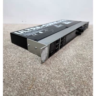Behringer Ultracurve Pro - Rack Effects - Good image 5