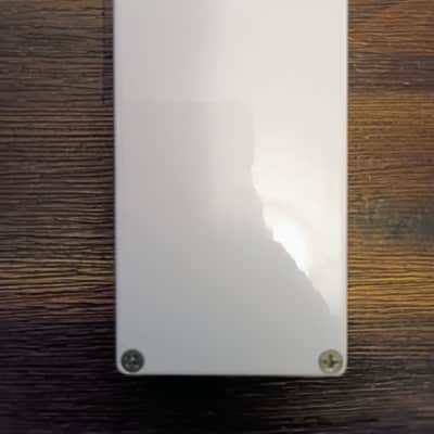 RARE Lovepedal COT 50 Gold (3-Knob) White image 6