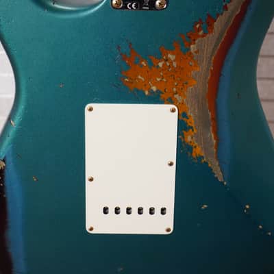 Fender Custom Shop 2025 61' Stratocaster Heavy Relic - Aged Ocean Turqouise over 3-Color Sunburst image 12