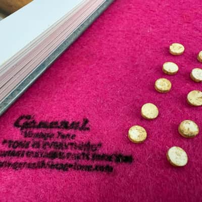 General Vintage Tone Phenolic paper NOS white  clay Dot Inlays 1959 - 1963  ( 10 Dots 1/4" ) Pre cbs Fender ®️ Pre cbs Material. - NOS image 6