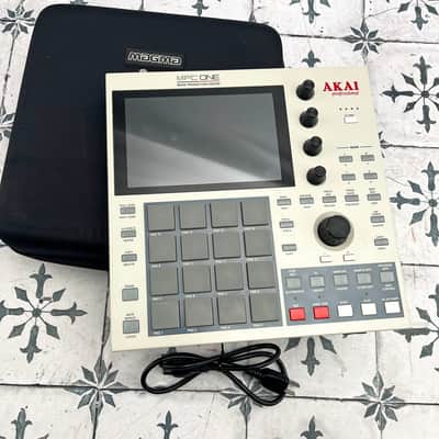 Akai MPC One Standalone MIDI Sequencer Retro Edition