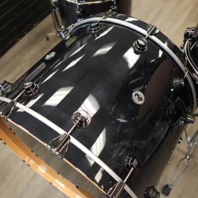 Pre-Owned DW Collector's Series Pure Maple 5-PC Shell Pack 15/16/18/20/28 (Ebony Lacquer Stain) image 3
