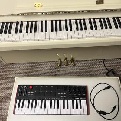 Akai MPK Mini Plus 37-Key MIDI Controller 2022 - Present - Black