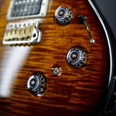 Immagine PRS P24 / Custom 24 Piezo - Black Gold Burst - 9