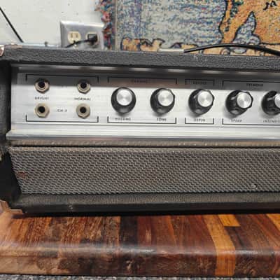 Univox Lafayette Guitar Amp Head 1960s - Silver image 2