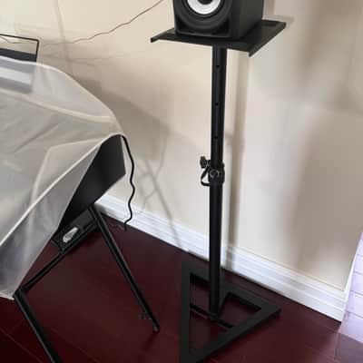 Kawai MP11SE 2023 w/ Speakers, Keyboard Stand, Bench, and Pedals image 19