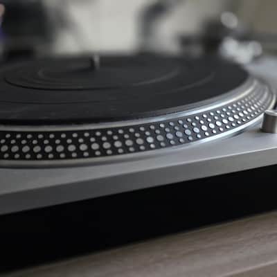 Technics SL-1200GR Turntable (Silver) w/ Ortofon Cart & Dust Cover (33/45/78) image 4