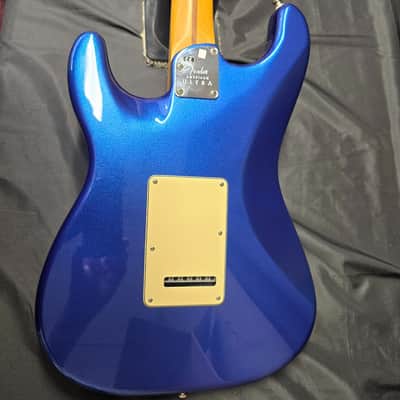 American Ultra Stratocaster Maple Fingerboard - Cobra Blue image 3