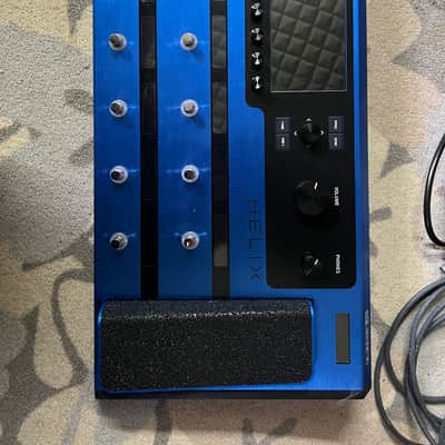 Line 6 Helix Floor Limited Edition 2019 - Lightning Blue image 5