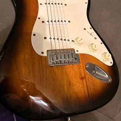 Fender Squier strat Early 2000s - Sunburst image 1