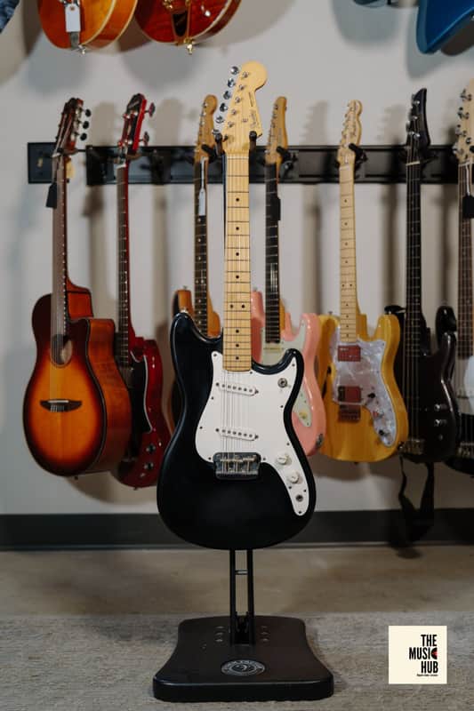 Fender Duo-Sonic (1993–94, Made in Mexico) — Black, Maple Neck — w/ Hard Case