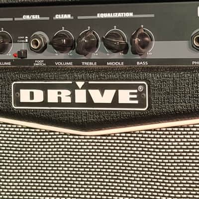 Drive CD200 20-Watt Solid-State Guitar/Bass Combo Amplifier - Working Drive/Headphone Input image 4