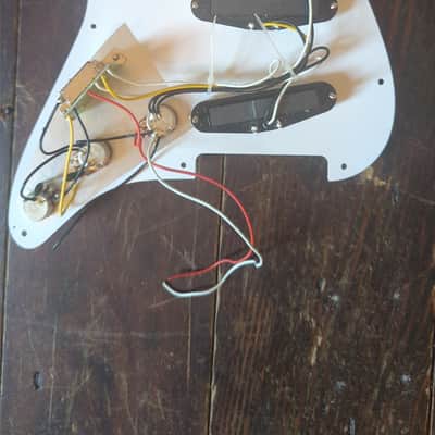 Unbranded Strat Style Pickguard - 3-Ply White image 2