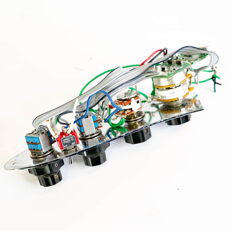 2011 Fender American Deluxe Jazz Bass Preamp Assembly | Reverb