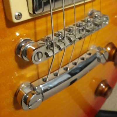Epiphone Les Paul 50's Standard Cherry Sunburst 2006 re-issue with hard case image 9