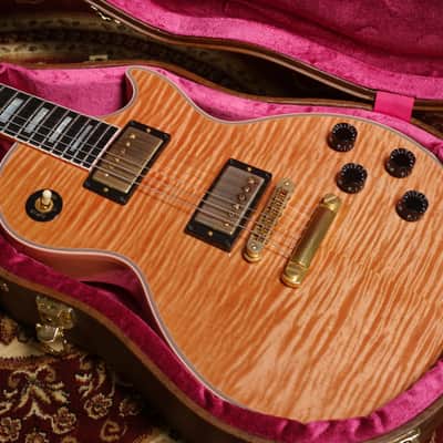 Gibson Custom Shop Les Paul Custom  2016 - Figured Pink Widow image 8