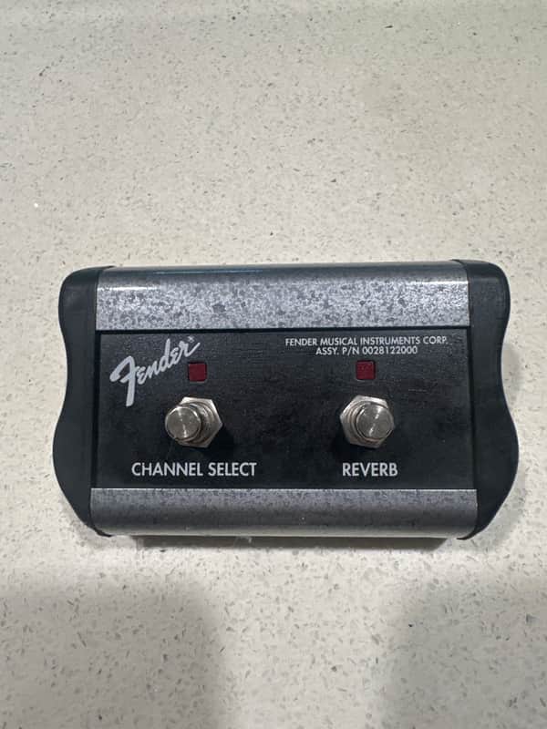 Fender 099-4056-000 2-Button Channel/Reverb Footswitch with 1/4" Jack 2010s - Silver image 1
