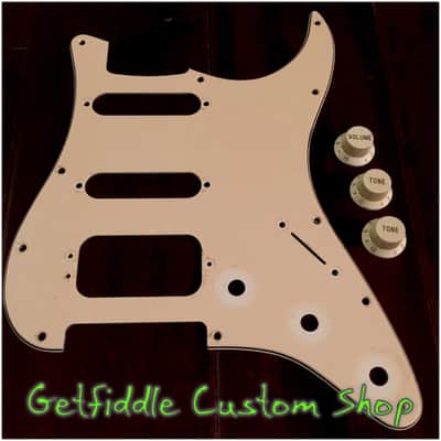 Fender Stratocaster Relic Pickguard Hss With Relic Knobs image 1