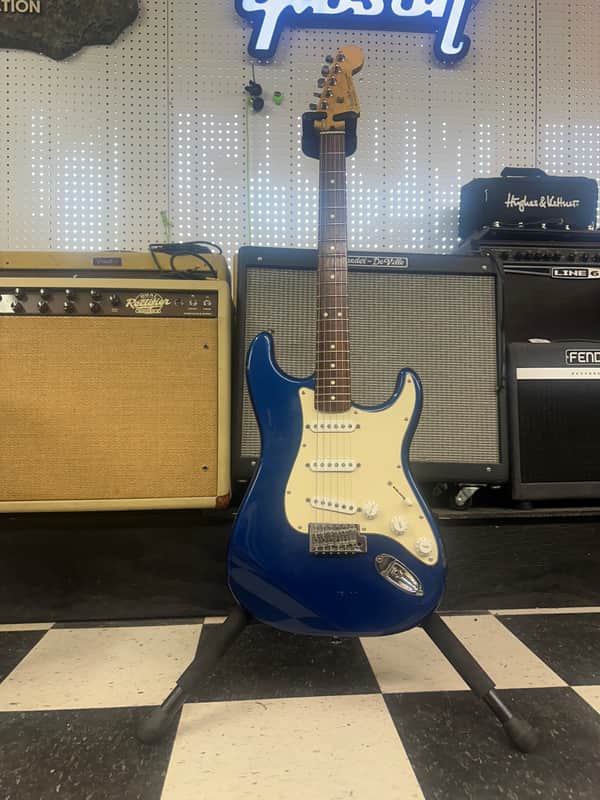 Fender Standard MIM Stratocaster with Rosewood Fretboard 2005 - 2008 - Electron Blue image 1