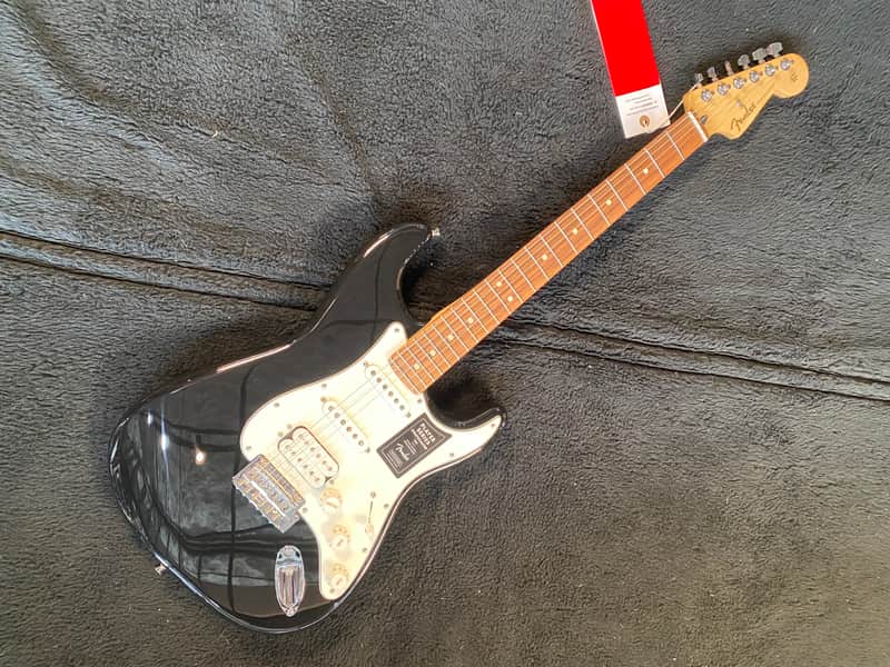 Fender Player Stratocaster HSS Pau Ferro Fretboard 2018 Black #MX22048412 (8 lbs. 5.9 oz.) image 1