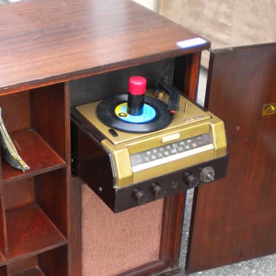 RCA 1950 Tube 7" Singles Stacker / Radio - Serviced image 2