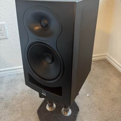 Kali Audio LP-6 6.5-inch Powered Studio Monitor - Black (Pair) image 1