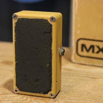 MXR MX-104 Block Distortion + 1975 - 1984 - Yellow With BOX! image 4