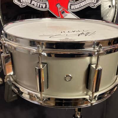 Steve Ferrone's Tom Petty and the Heartbreakers, Pearl - 5.5x14" Aluminum Snare Drum, Signed! image 15