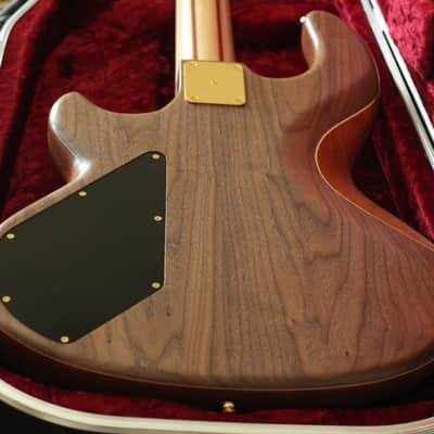 2011 Wal Mk 2 Fretless MINT w/ case image 12