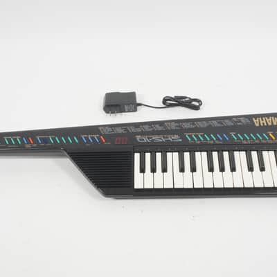 [SALE Ends Mar 9] YAMAHA SHS-10B Black FM Synthesizer Keyboard SHS10 Shoulder Keyboard Keytar w/ 100-240V PSU