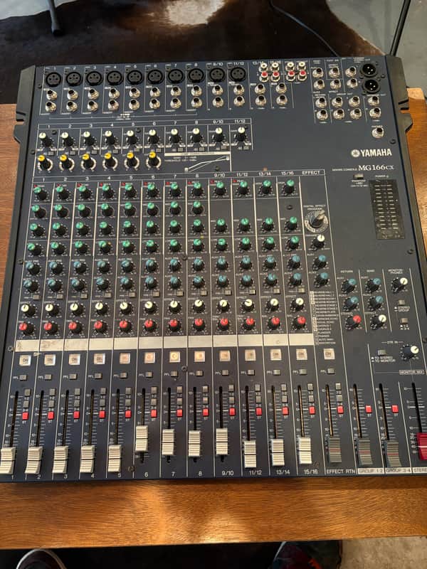 Yamaha MG166CX 16 Channel Mixer 2010s - Blue image 1
