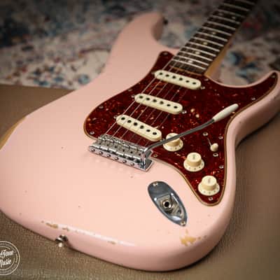 Fender USA Custom Shop 63' Relic Stratocaster Shell Pink image 9