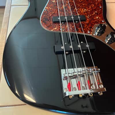 Fender Deluxe Loaded Active Jazz Bass 4 string 1998 - 2015 image 5