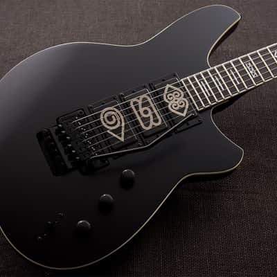 Reverend Vernon Reid Signature The Darque image 13