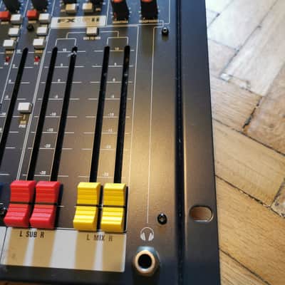 Soundcraft FX16ii 16-Channel Mixer with Lexicon Effects Processor 2010s - Blue image 4