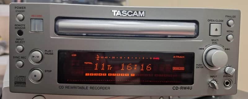 TASCAM CD-RW4U CD Rewritable Recorder image 1